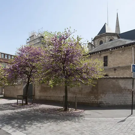 公寓 Cute Parc Chaumont Studio 巴黎