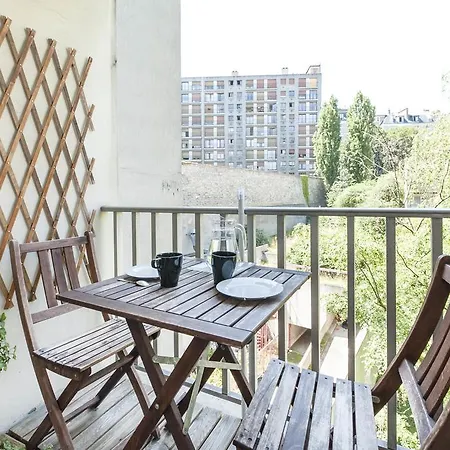 Apartamento Cute Parc Chaumont Studio Paris
